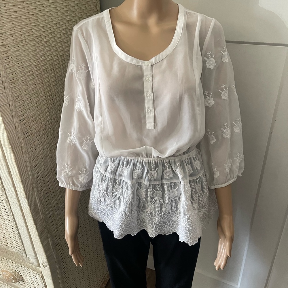Guess Pullover Blouse